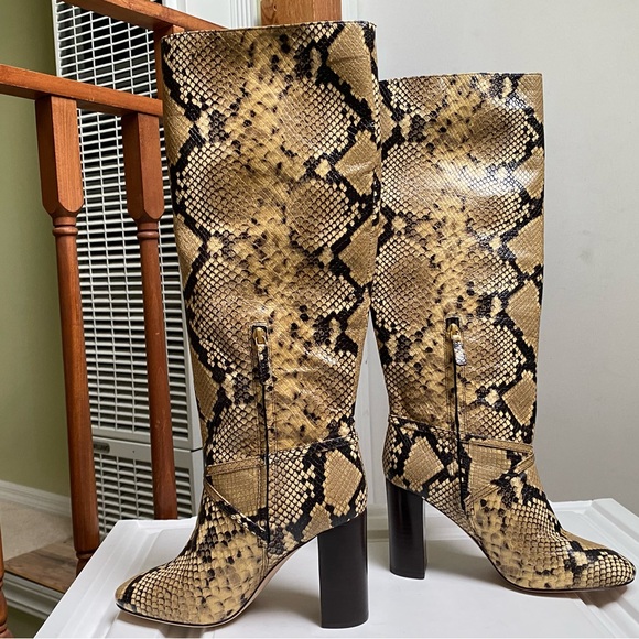 Tory Burch Pull On Snake Embossed Heel Boots Size 7 new - Picture 4 of 13